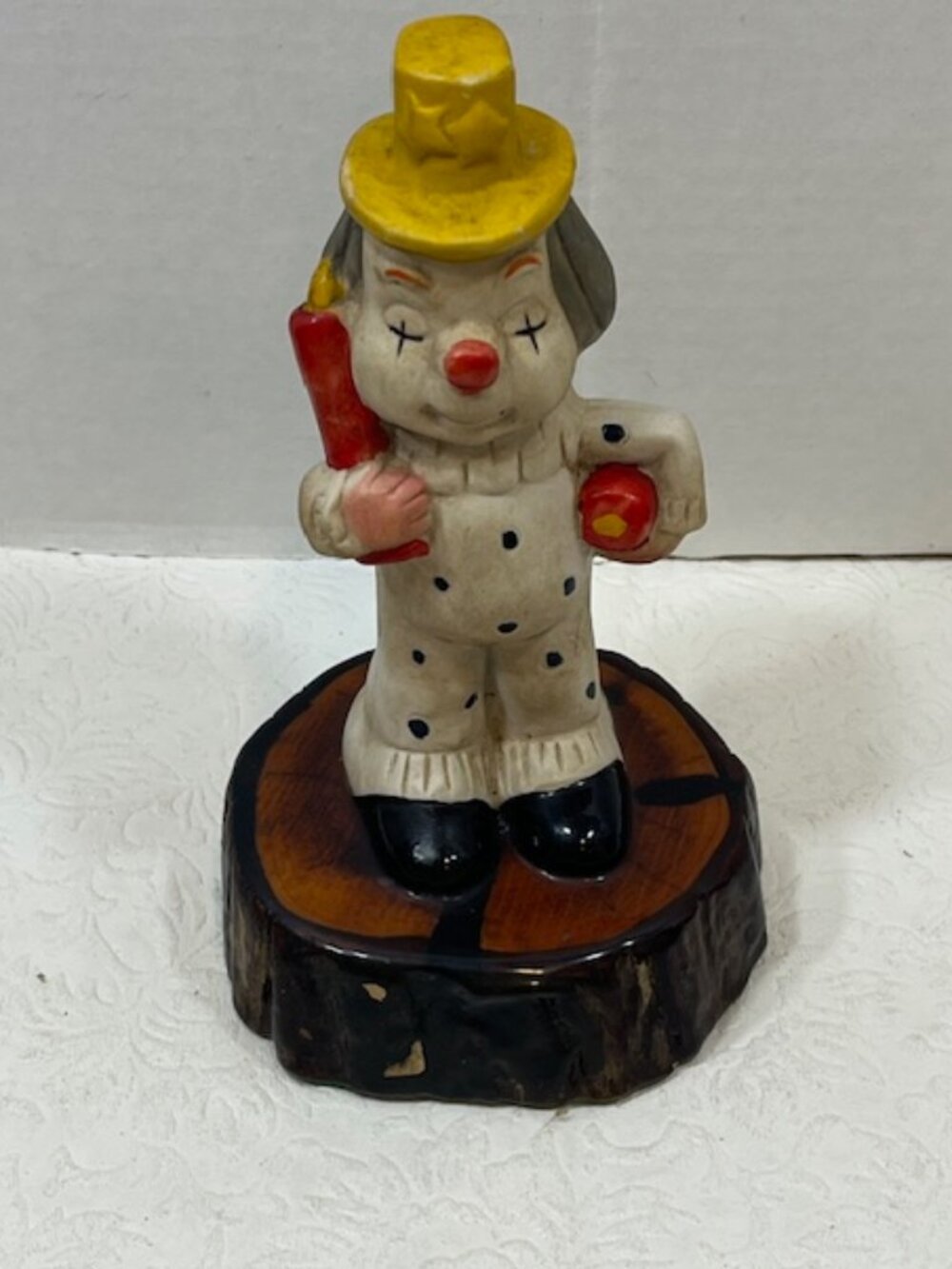 VTG Ceramic Circus Clown Figurine Bowler Hat Polka-Dots on Wood Log Slice 7"Tall